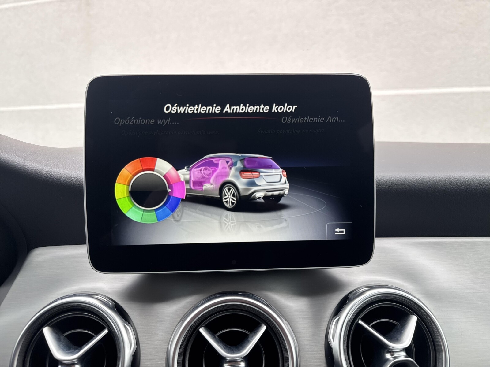 Mercedes-Benz GLA 200