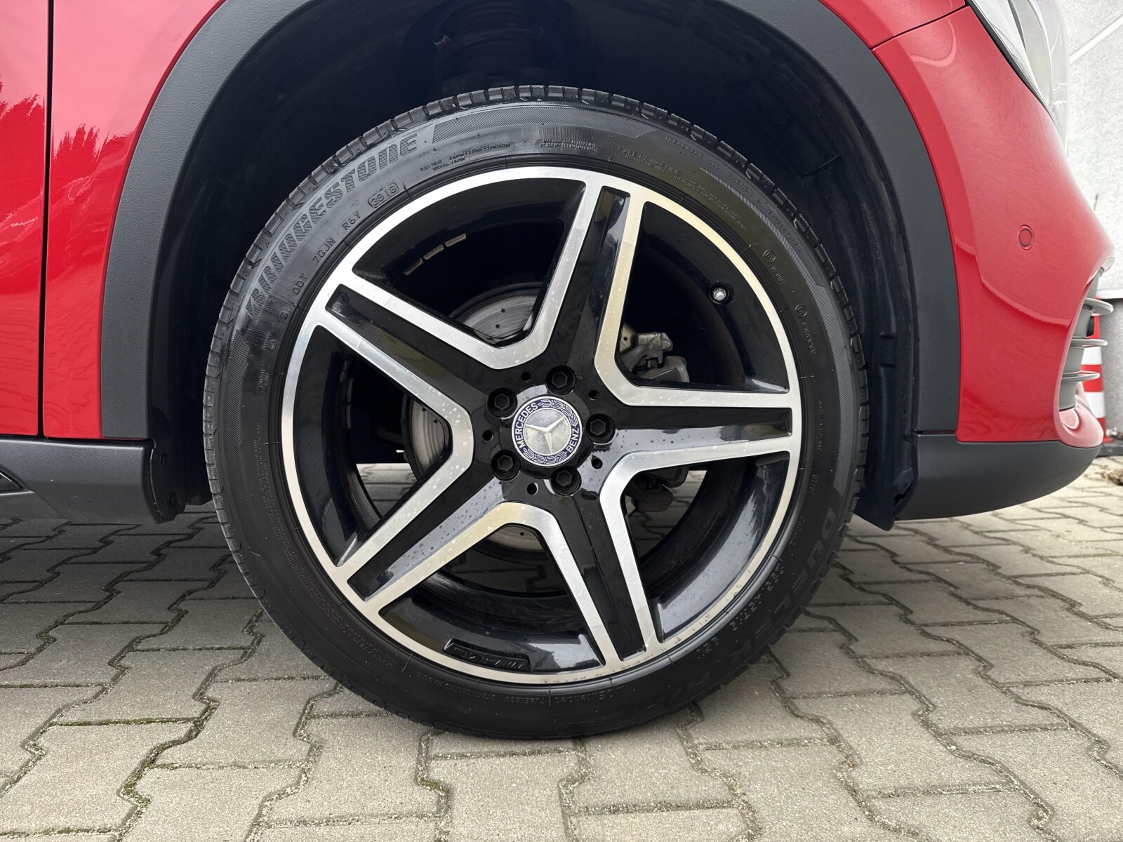 Mercedes-Benz GLA 200