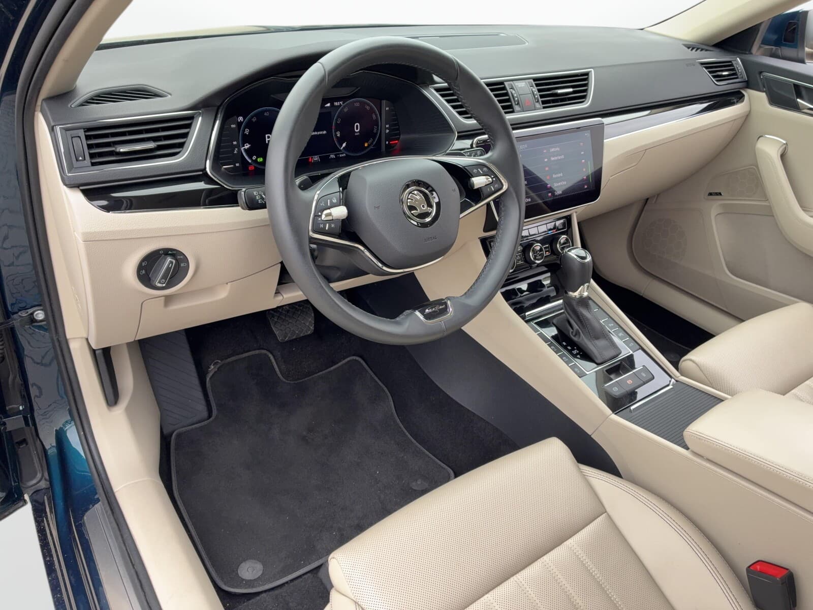 Škoda Superb
