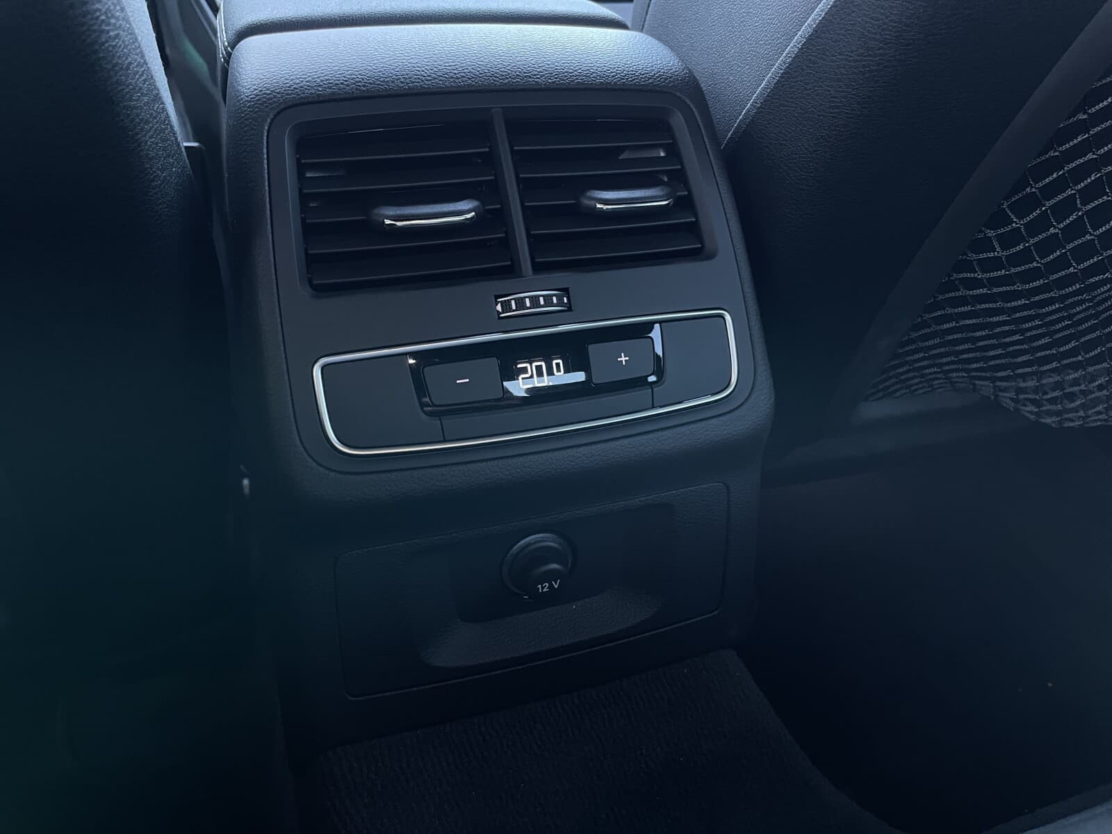 Audi A4 Limousine