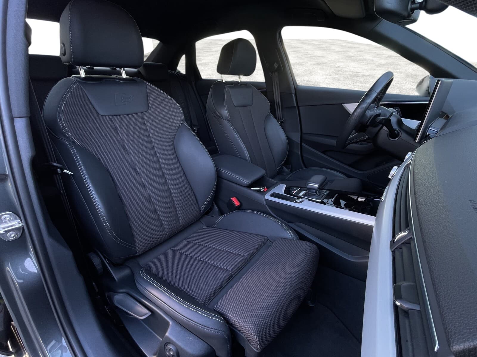 Audi A4 Limousine