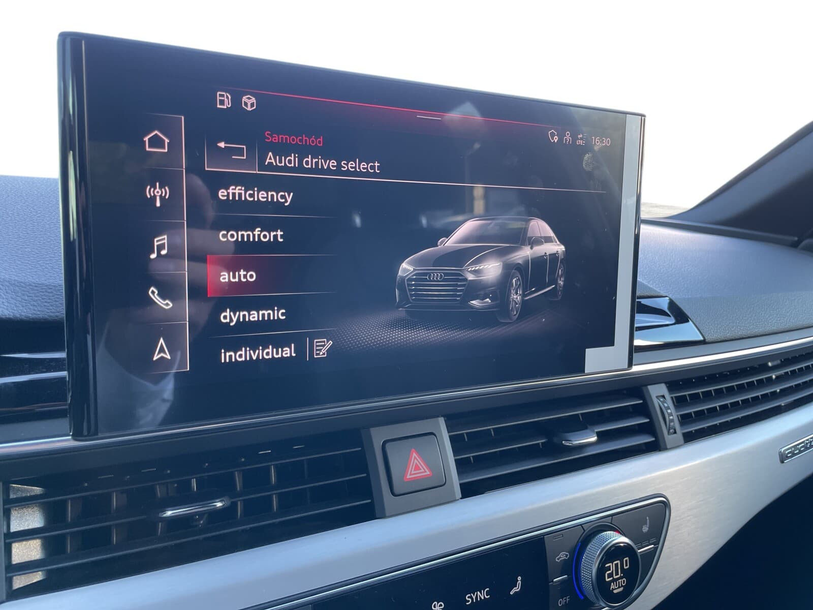 Audi A4 Limousine