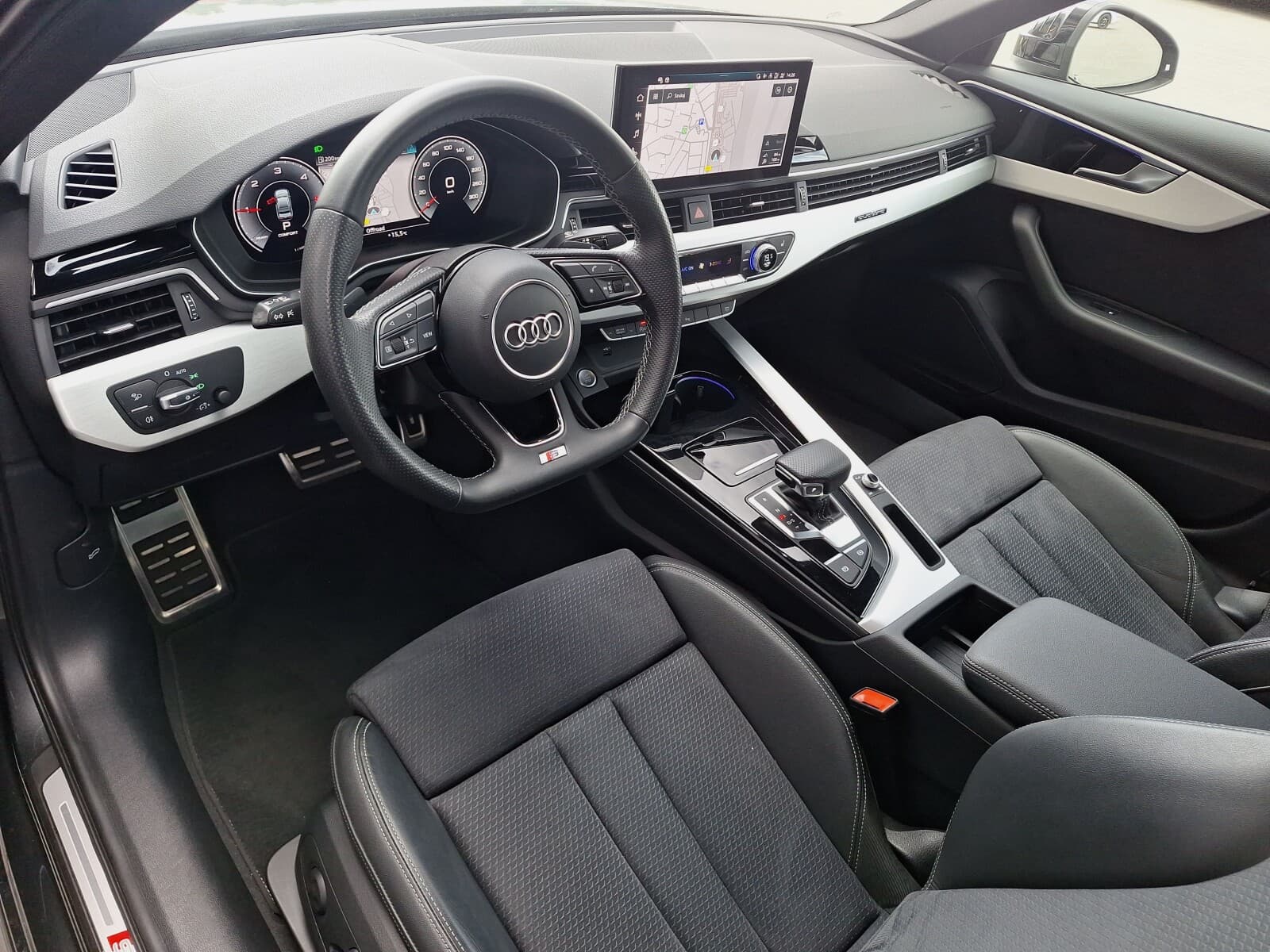 Audi A4 Limousine