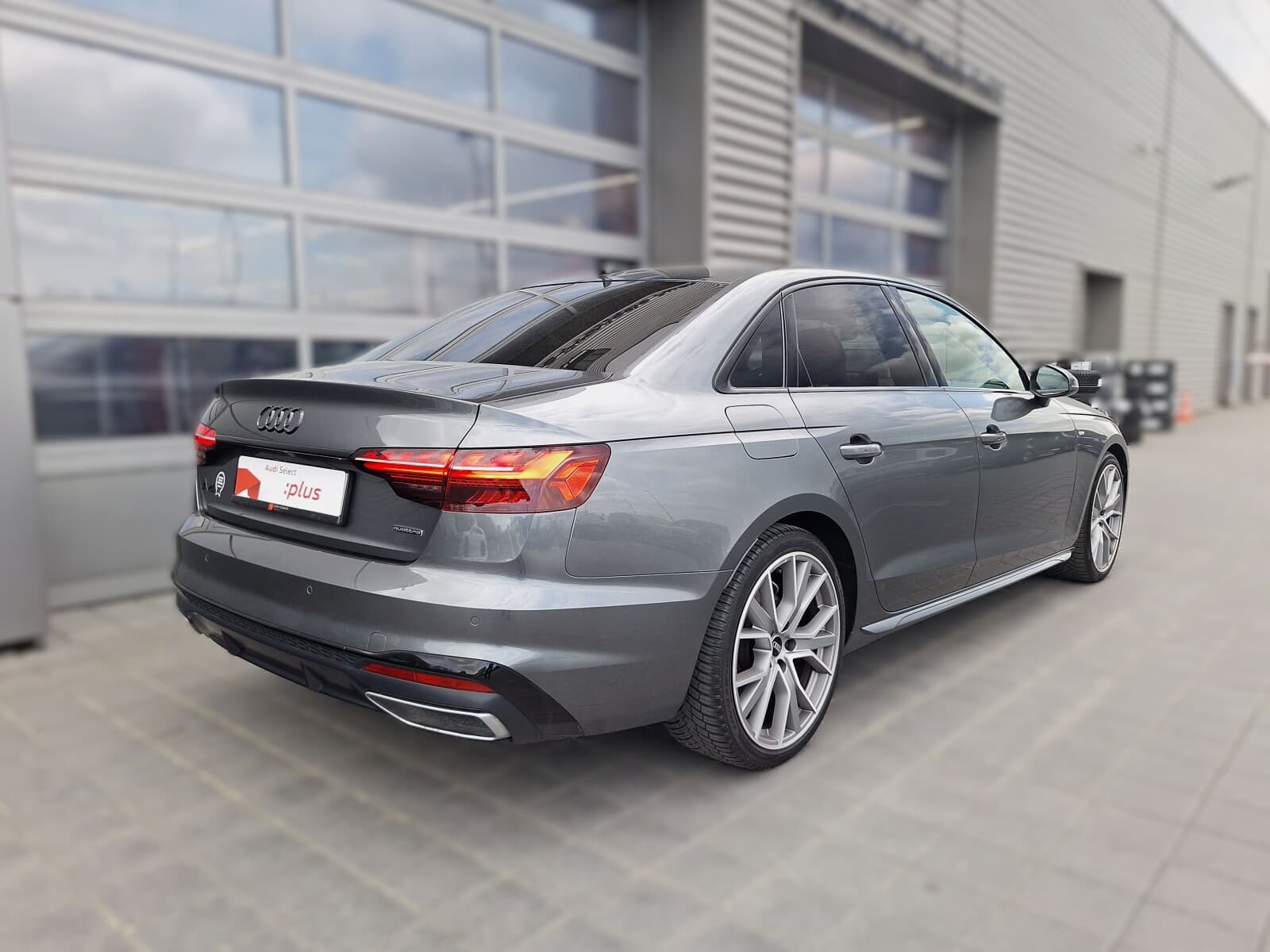 Audi A4 Limousine