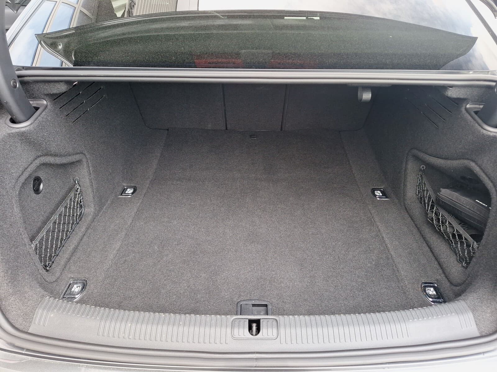Audi A4 Limousine