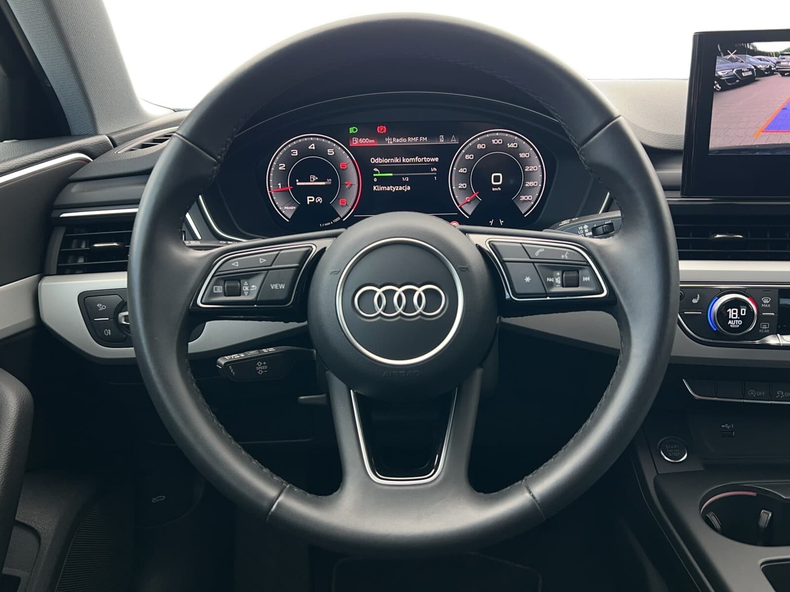 Audi A4 Limousine
