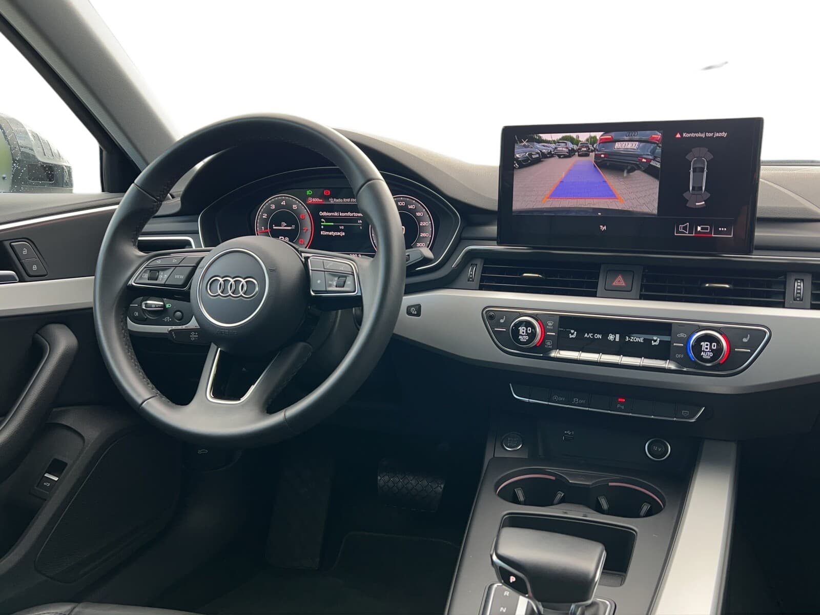 Audi A4 Limousine
