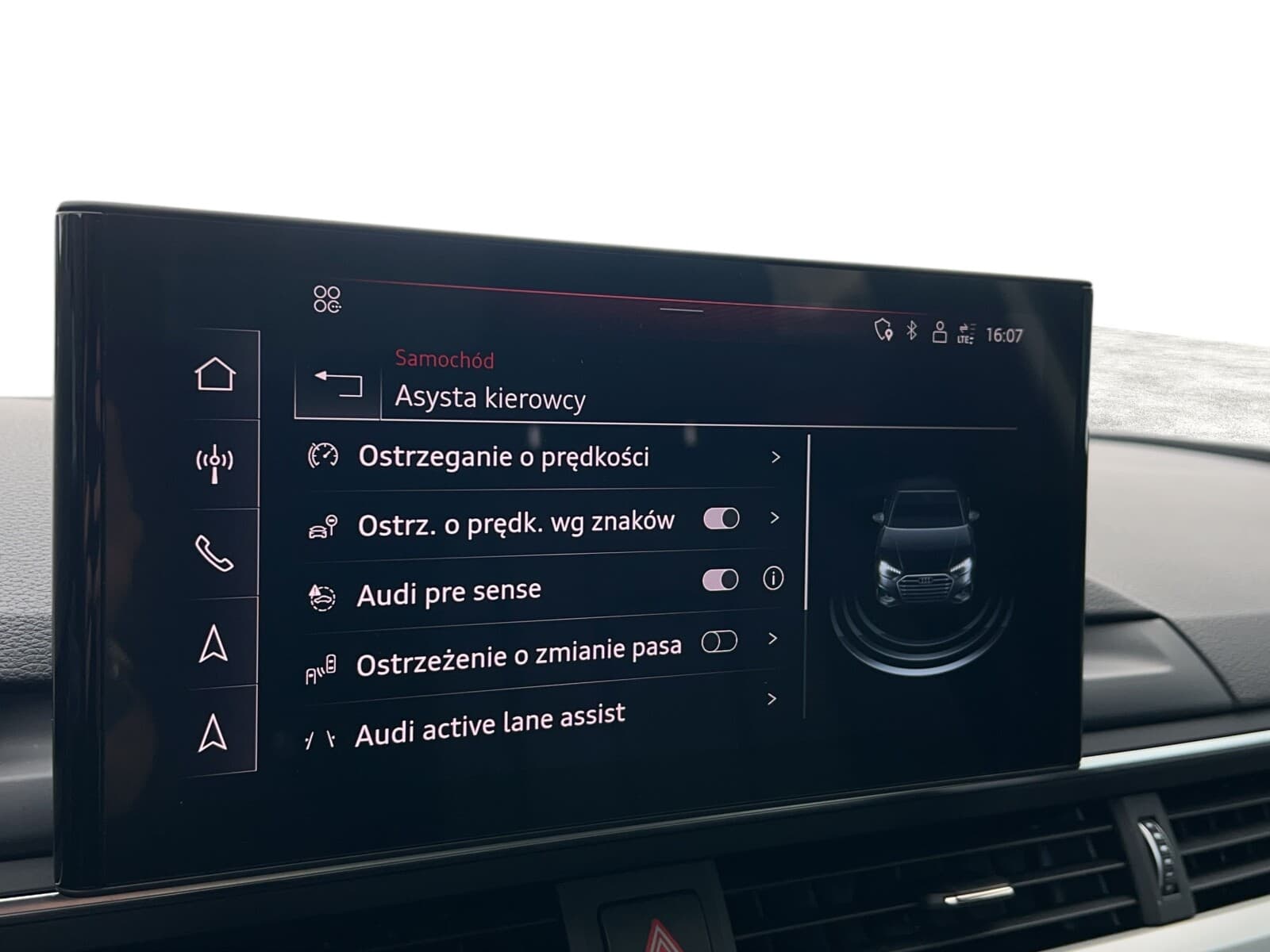 Audi A4 Limousine