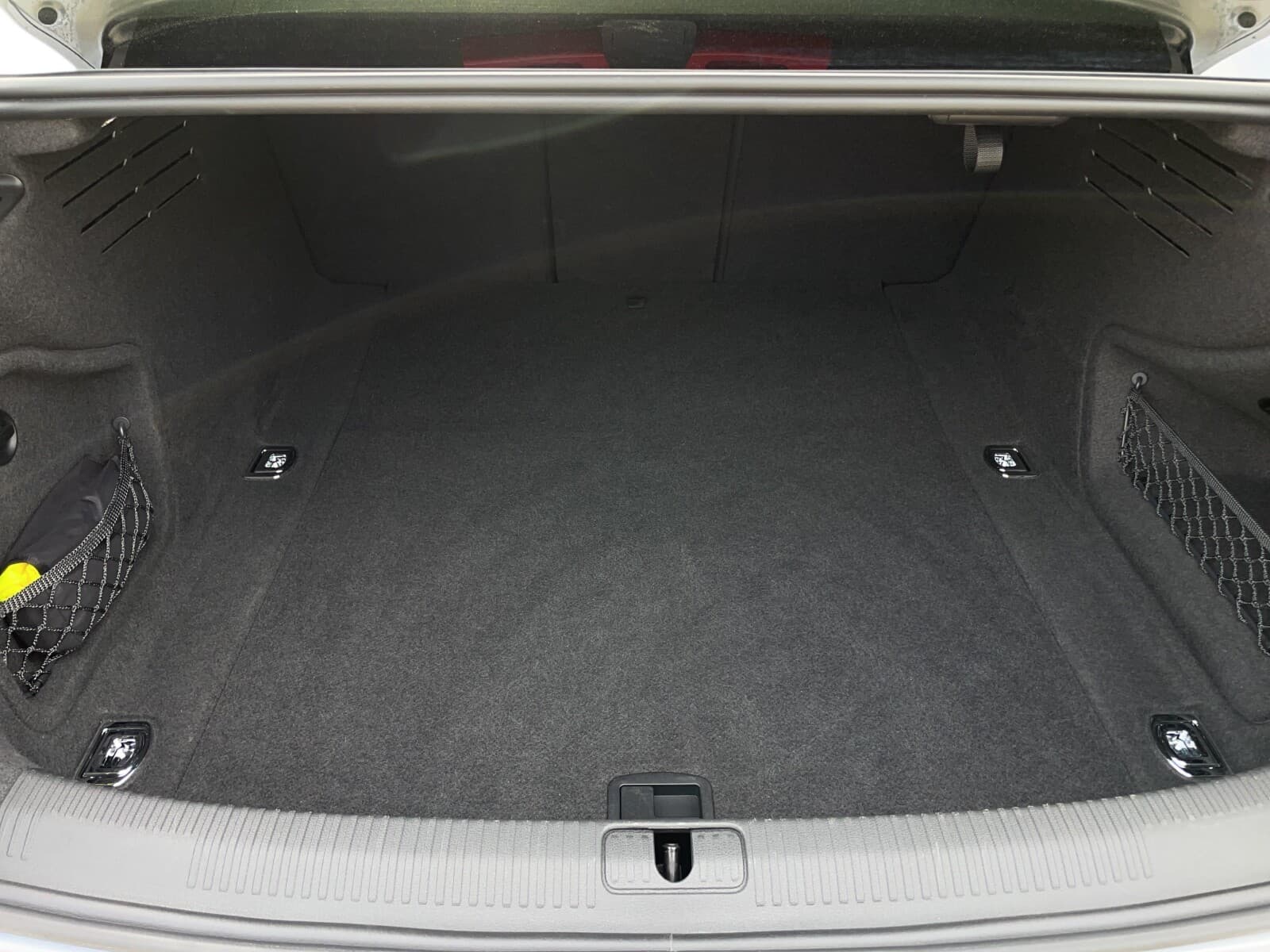 Audi A4 Limousine