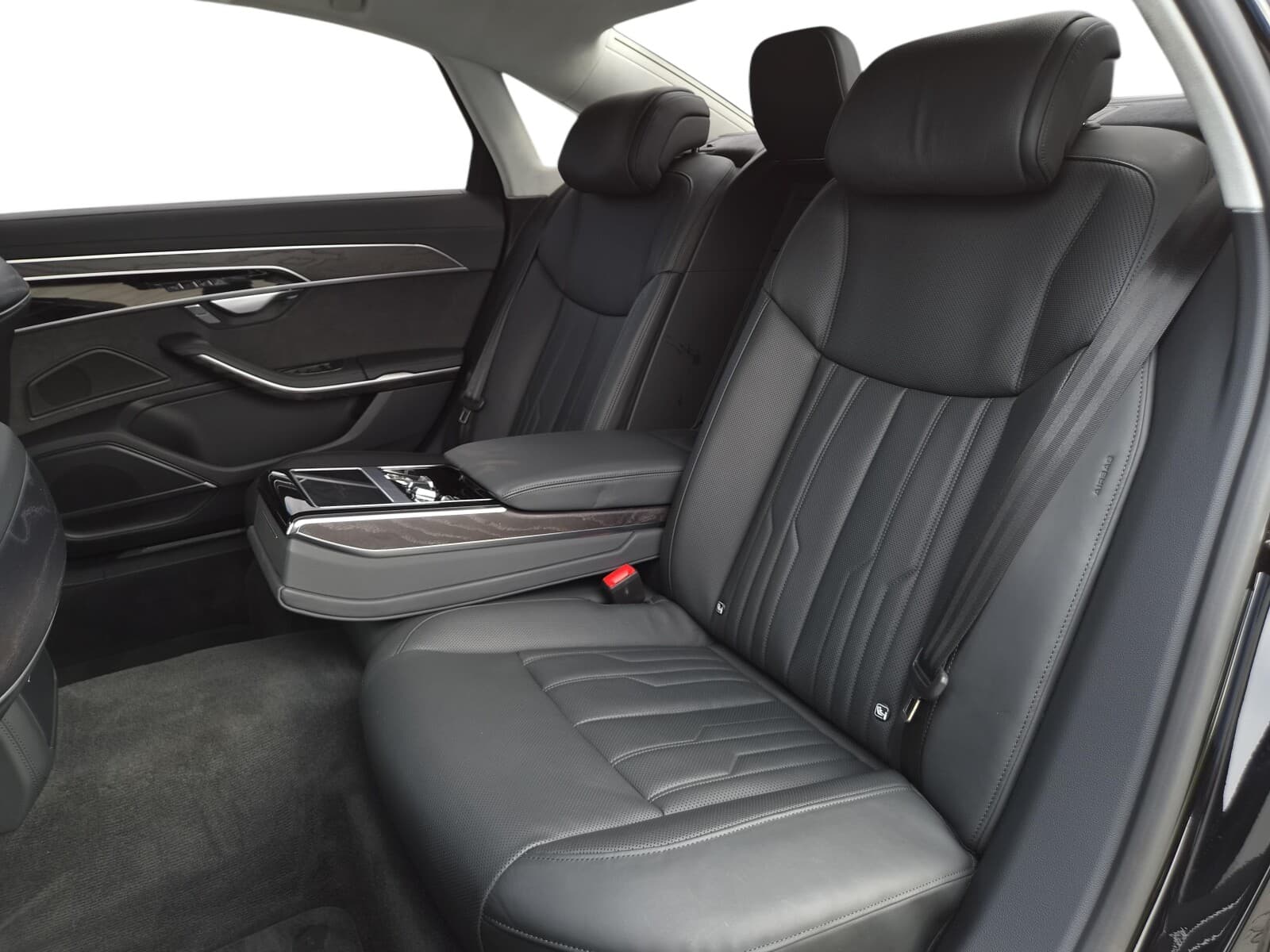 Audi A8 L