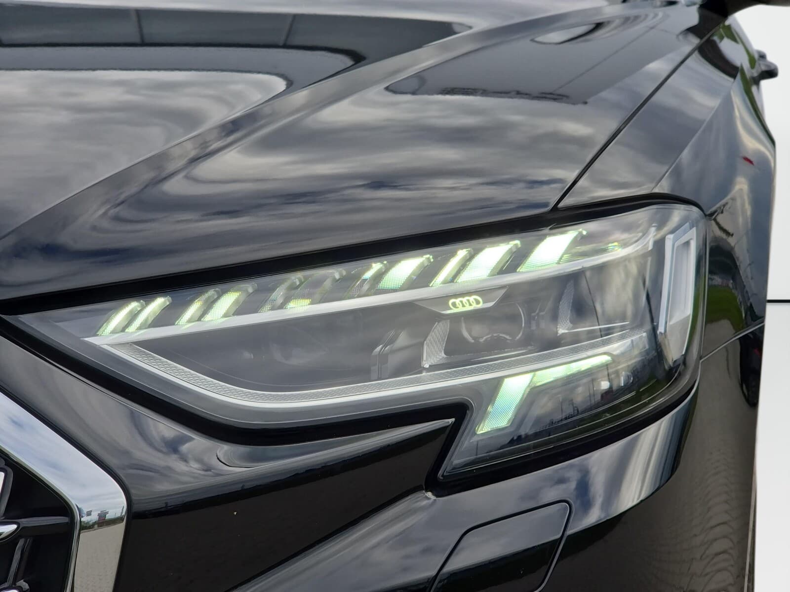 Audi A8 L