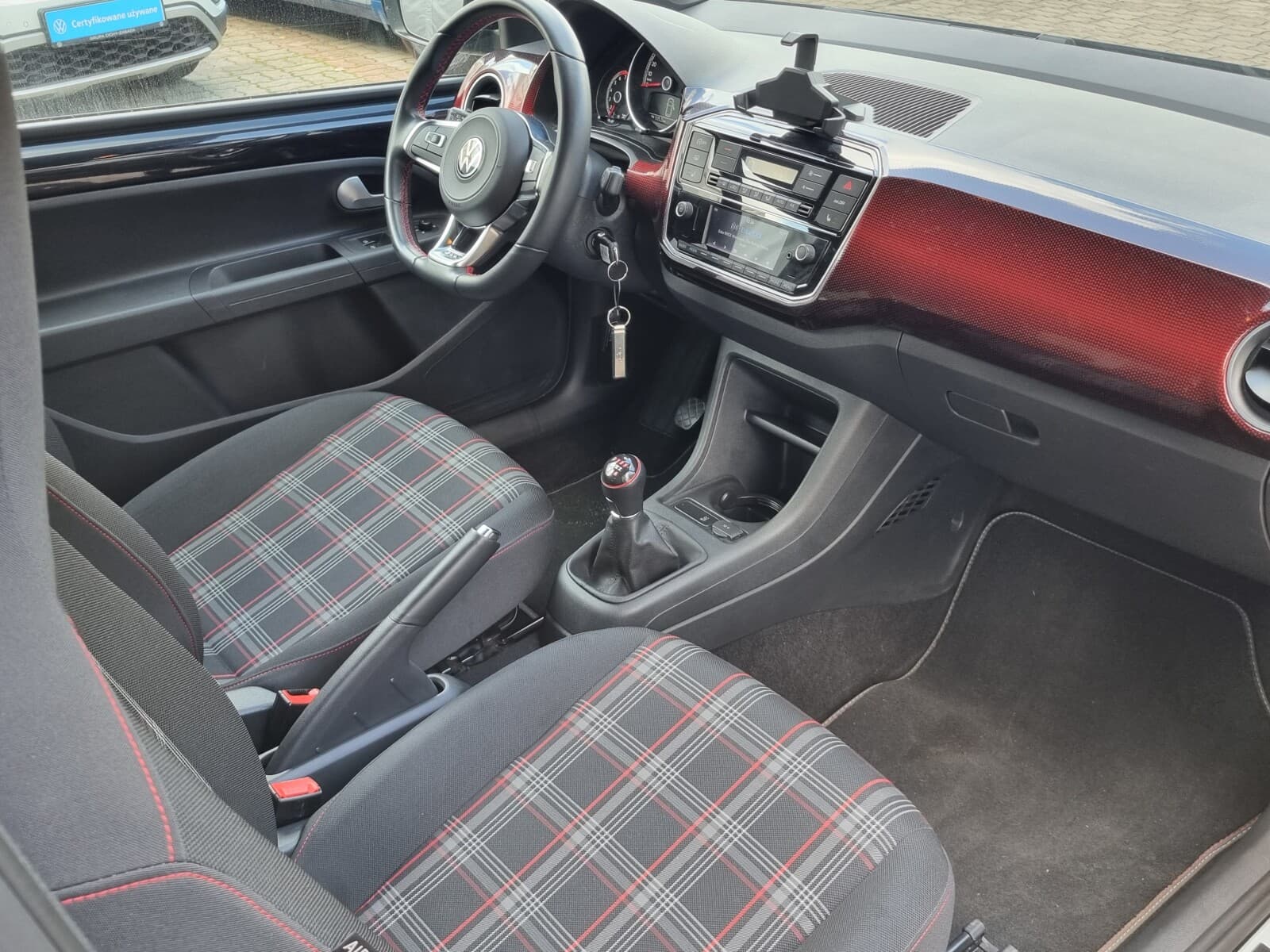 Volkswagen up!