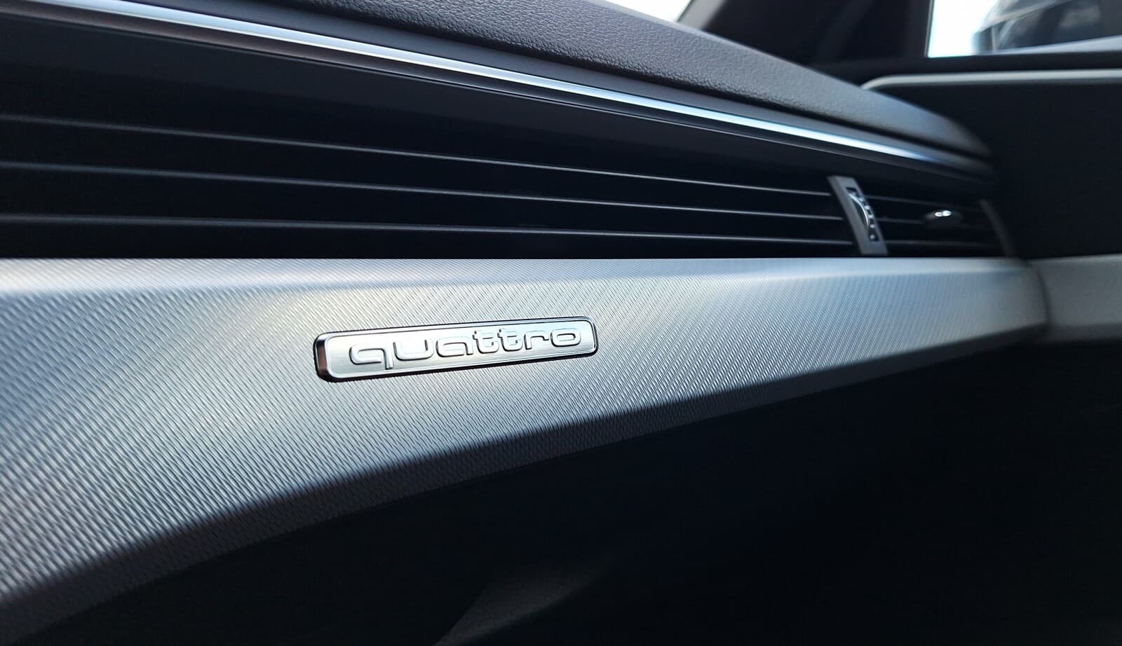 Audi A4 Limousine