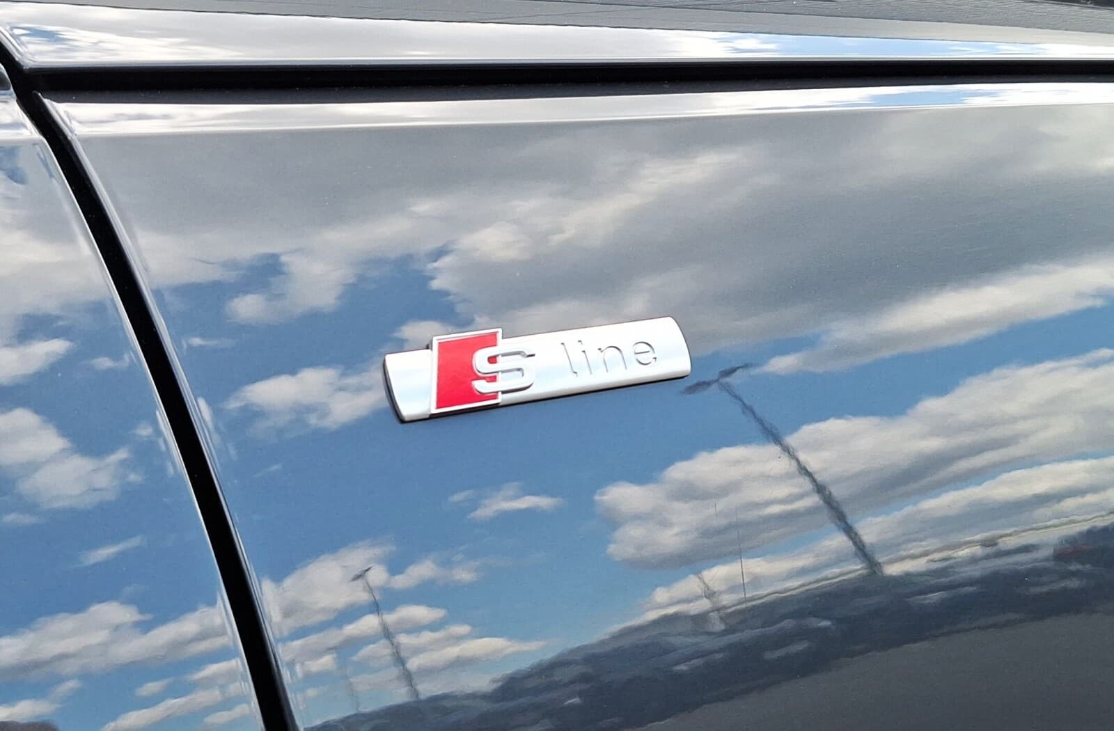 Audi A4 Limousine