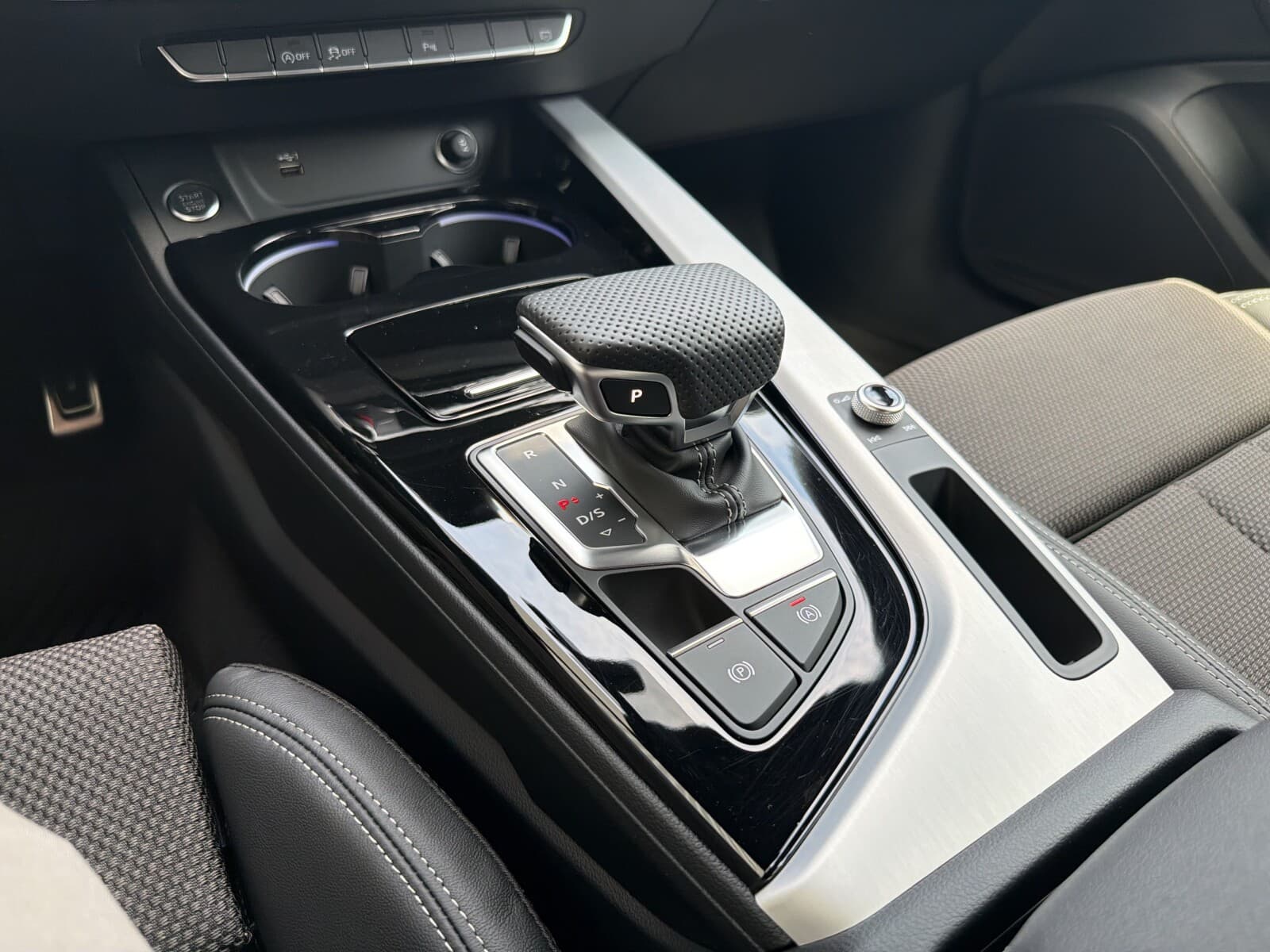 Audi A4 Limousine