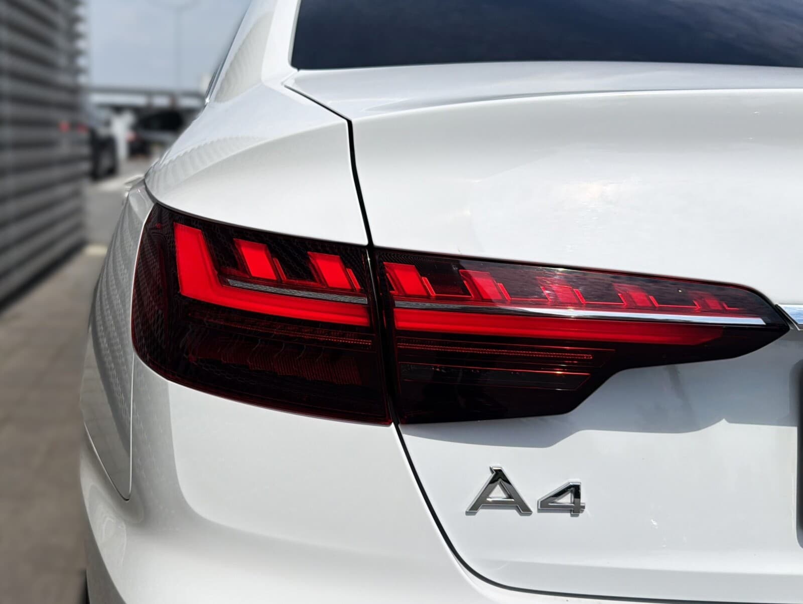Audi A4 Limousine