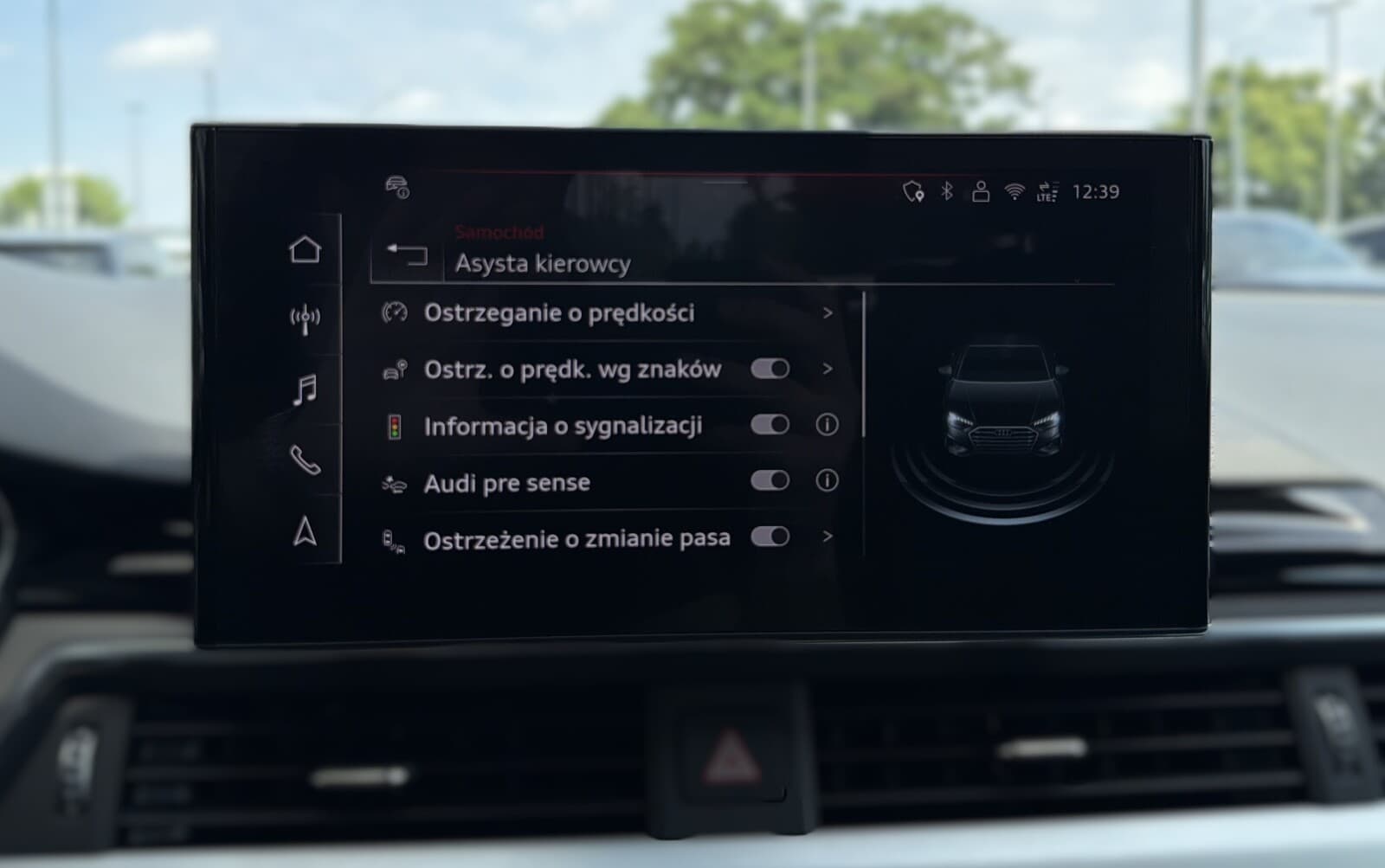 Audi A4 Limousine