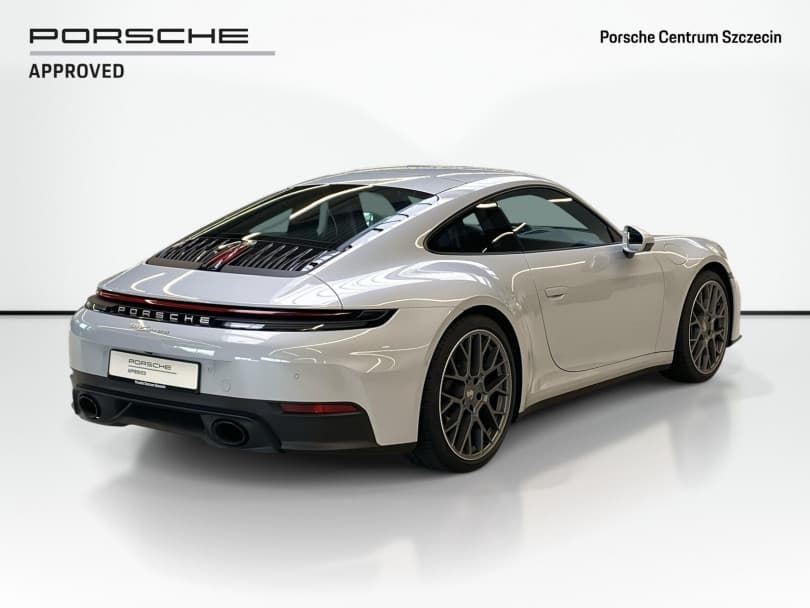 Porsche 911 2025