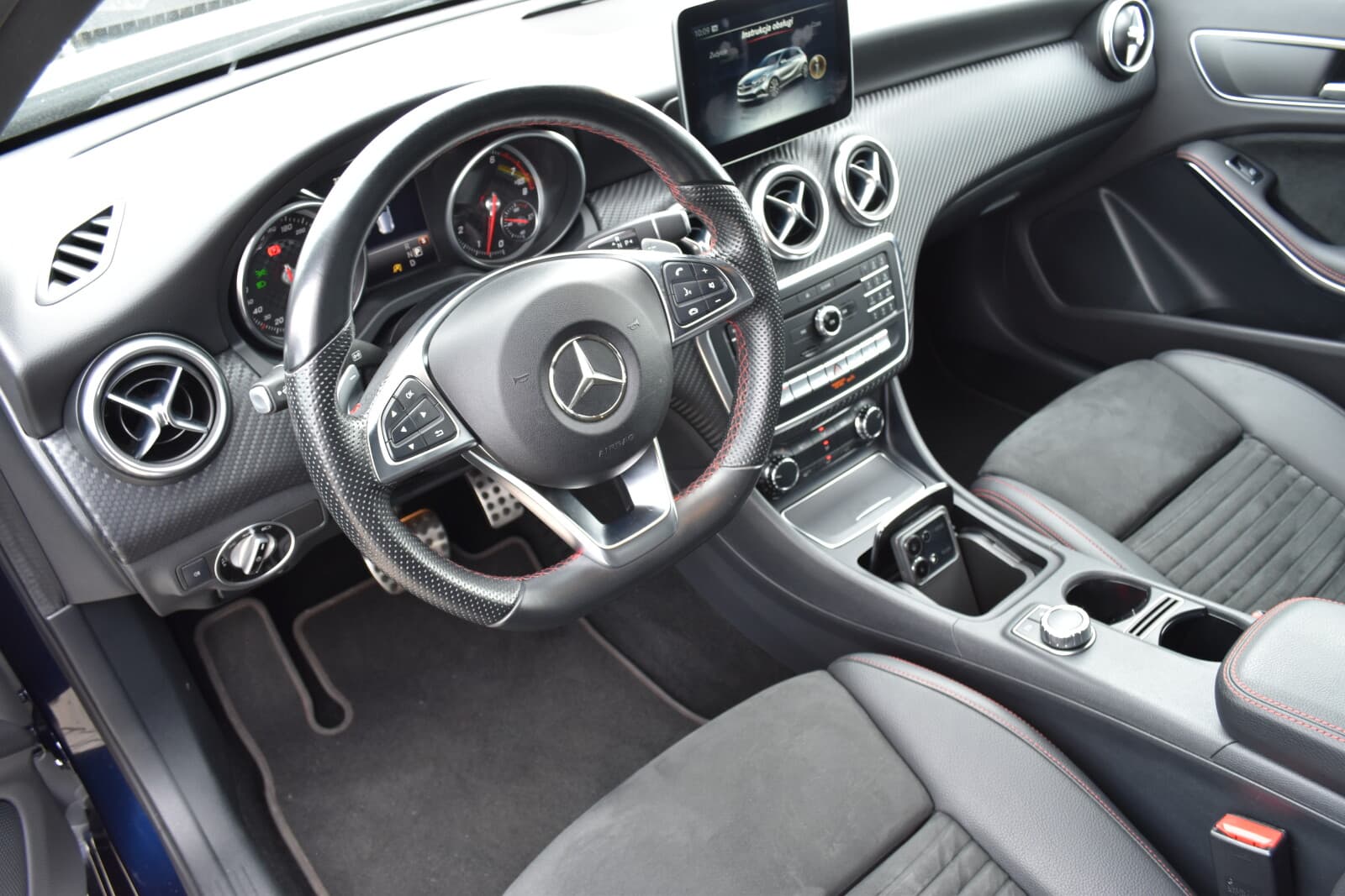 Mercedes-Benz A 180