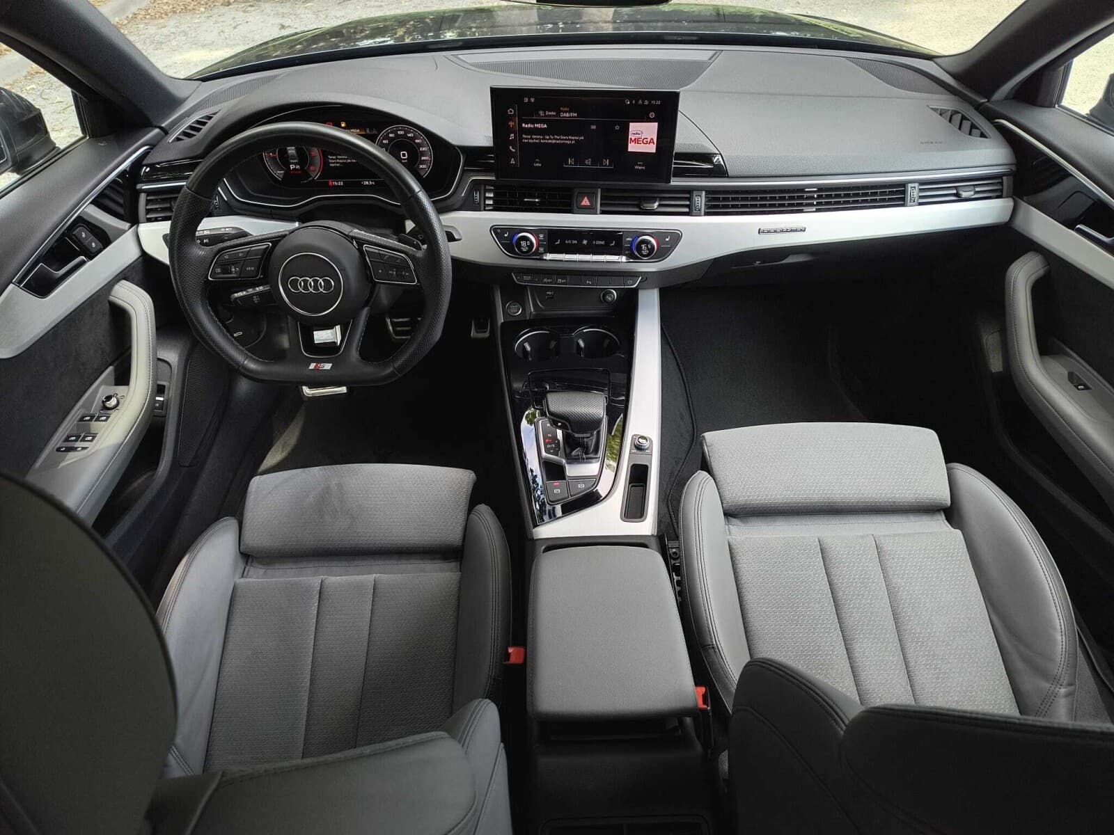 Audi A4 Limousine