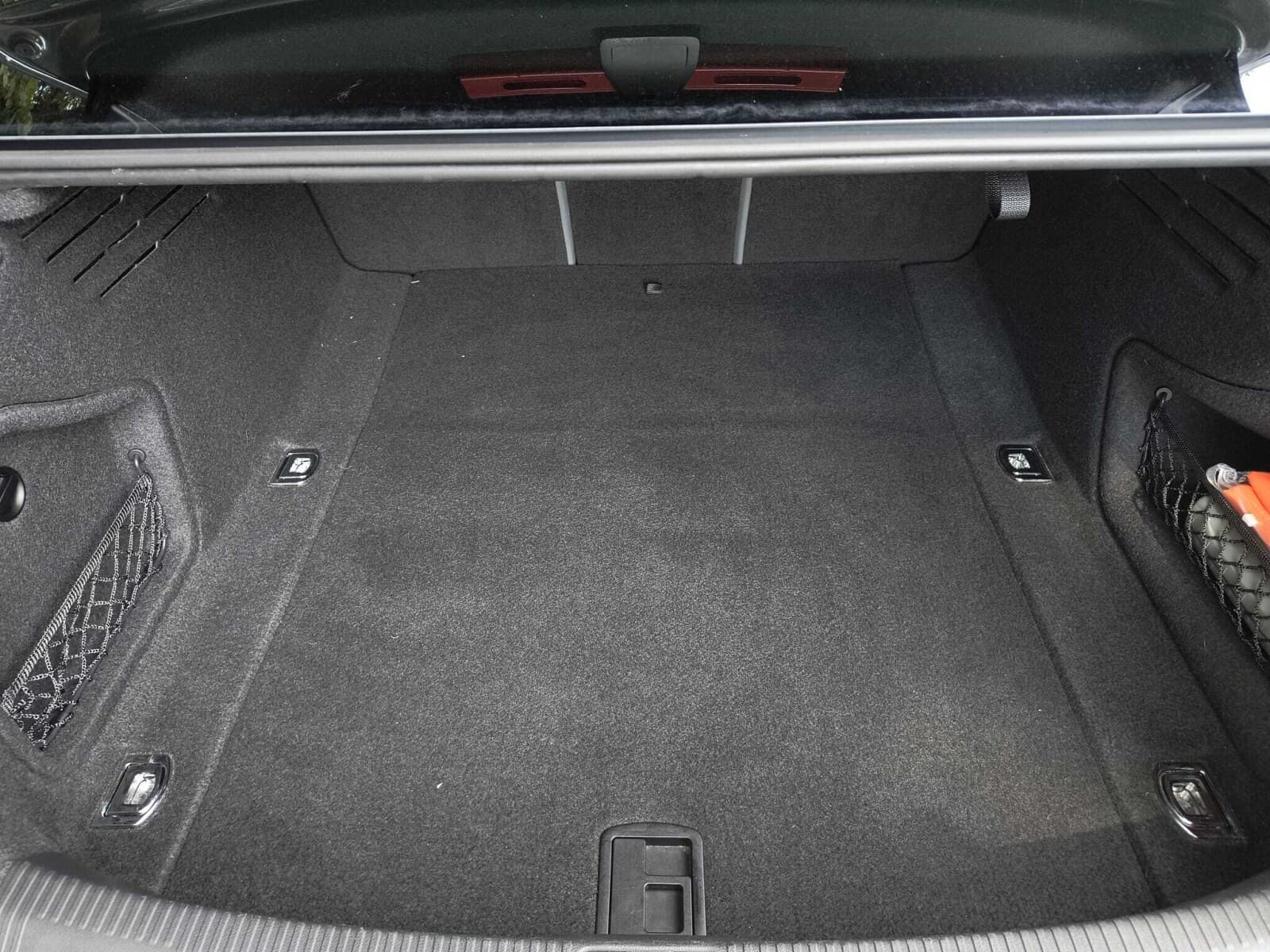 Audi A4 Limousine
