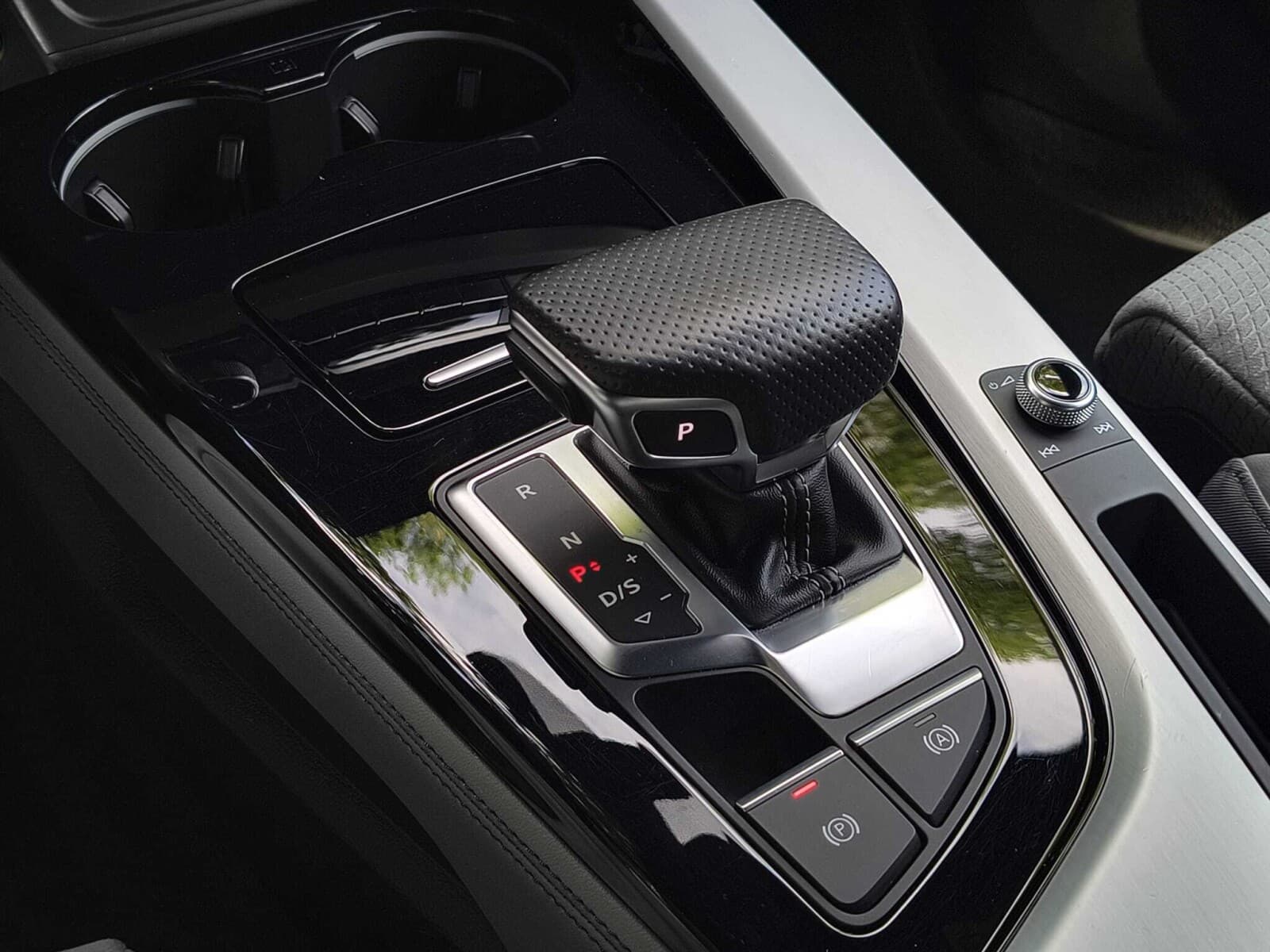 Audi A4 Limousine