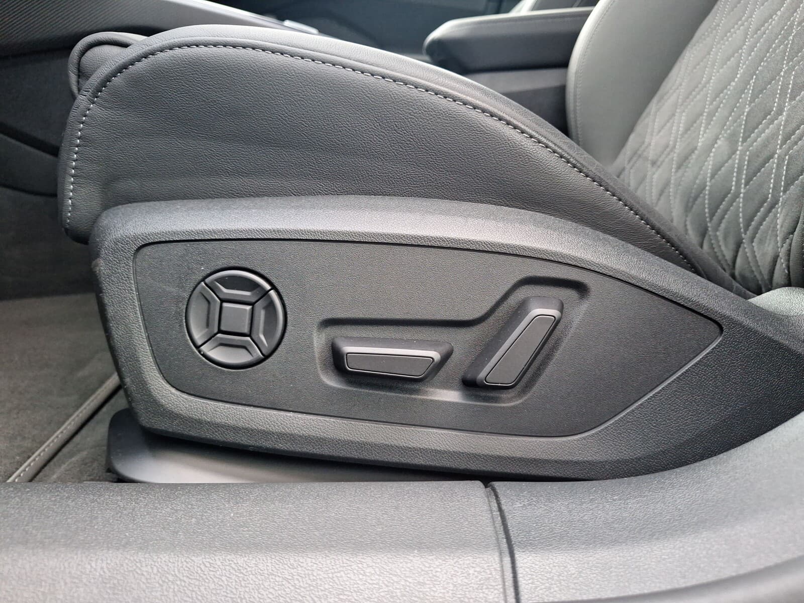 Audi A6 Limousine