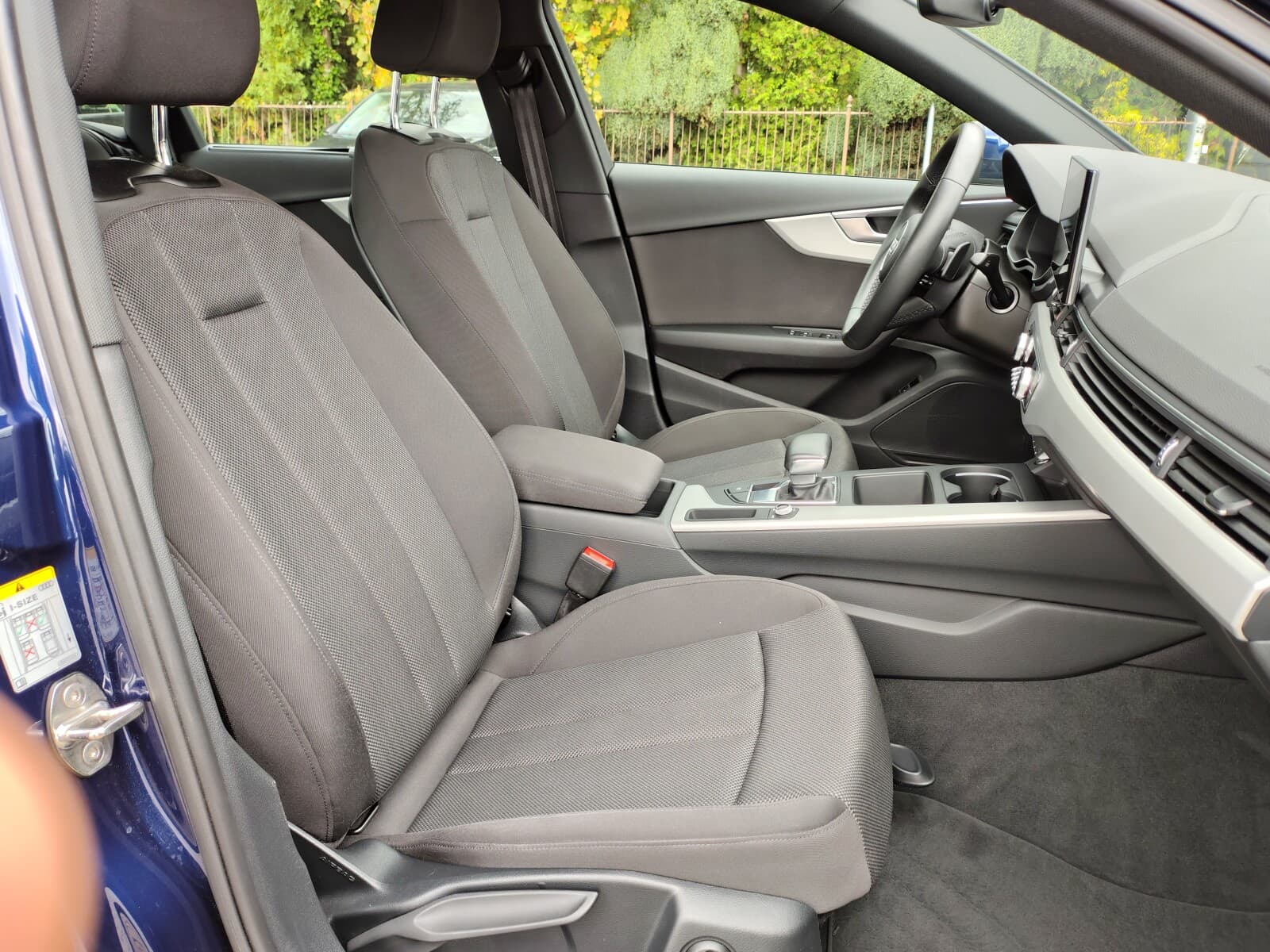 Audi A4 Limousine