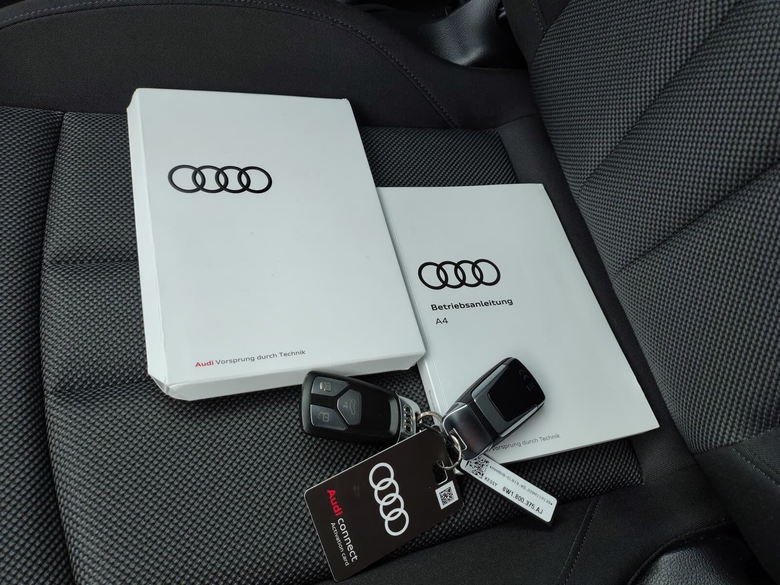 Audi A4 Limousine