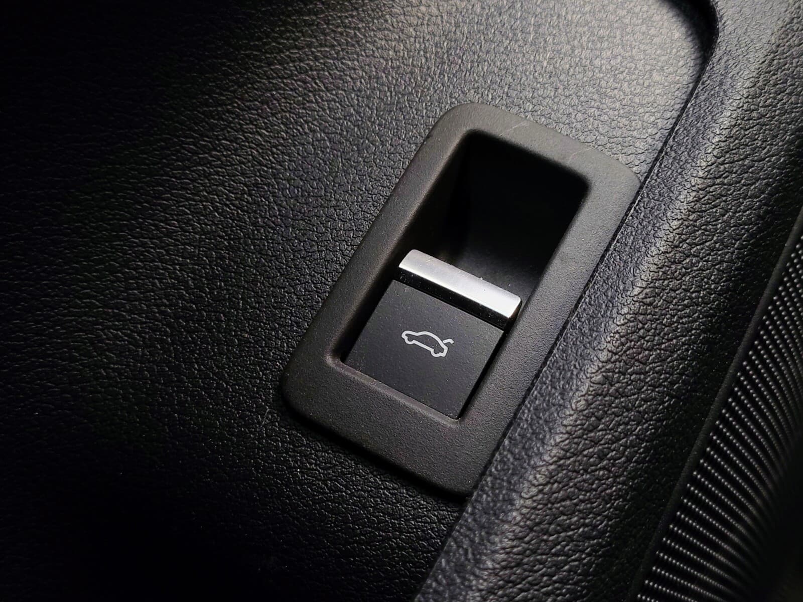 Audi A4 Limousine