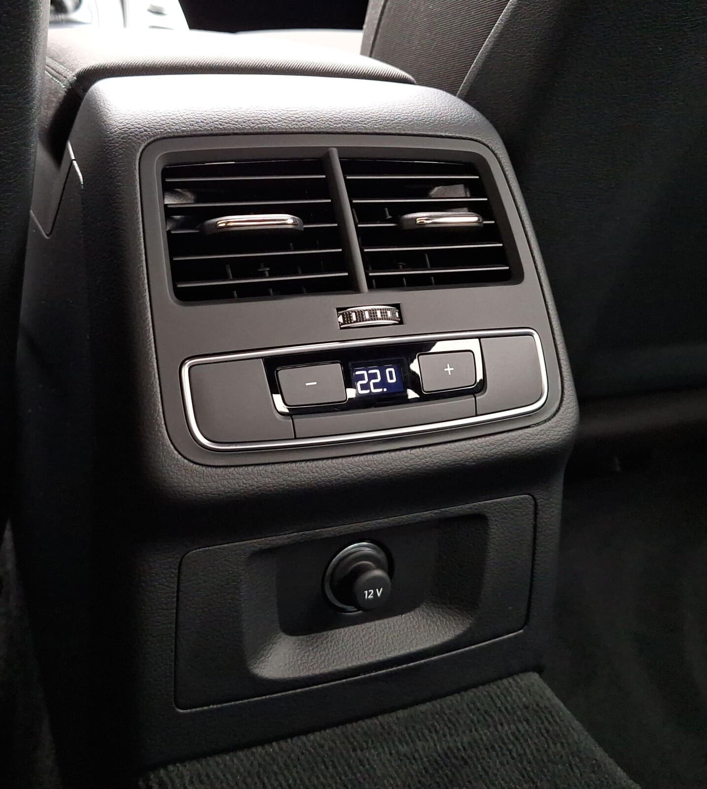 Audi A4 Limousine