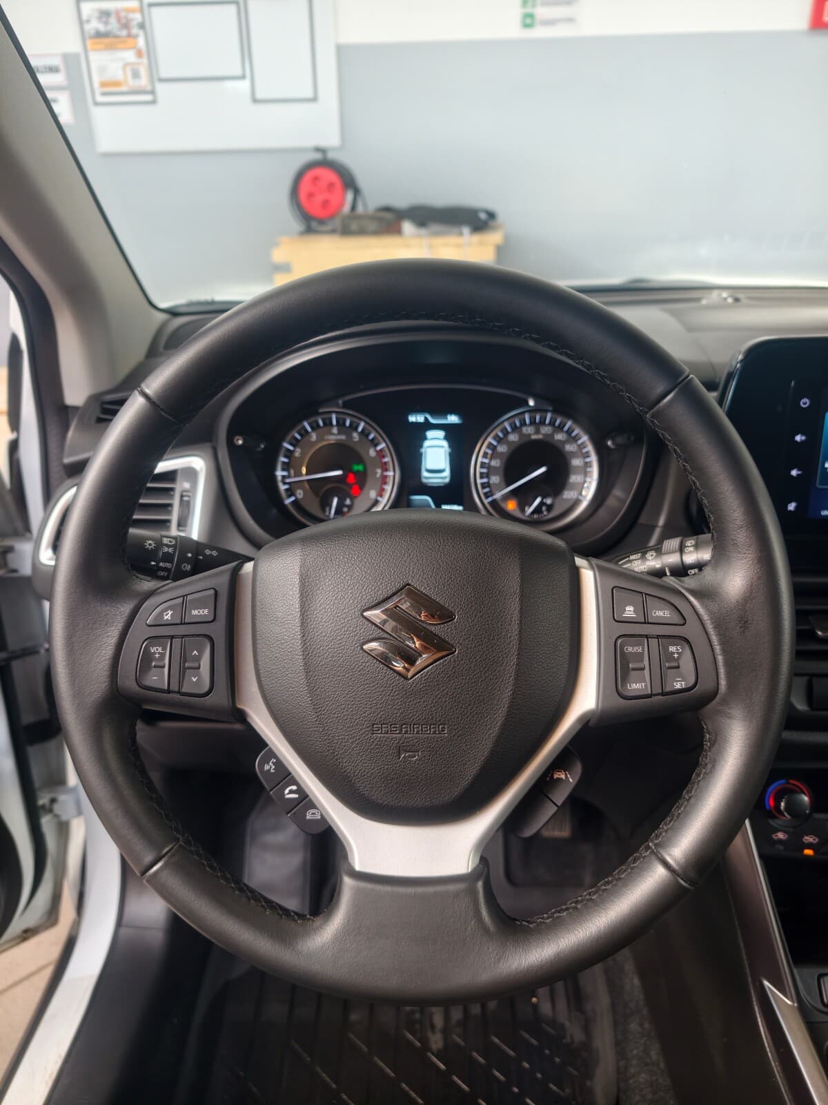 Suzuki S-Cross