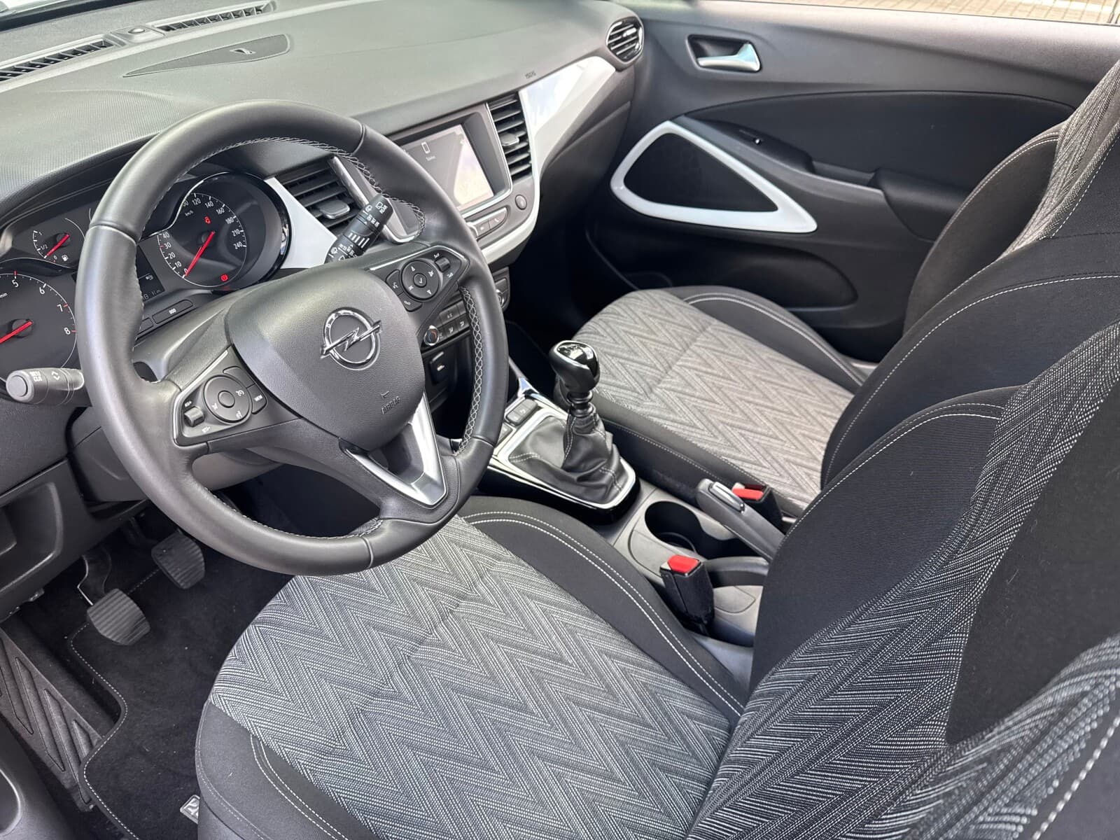 Opel Crossland X
