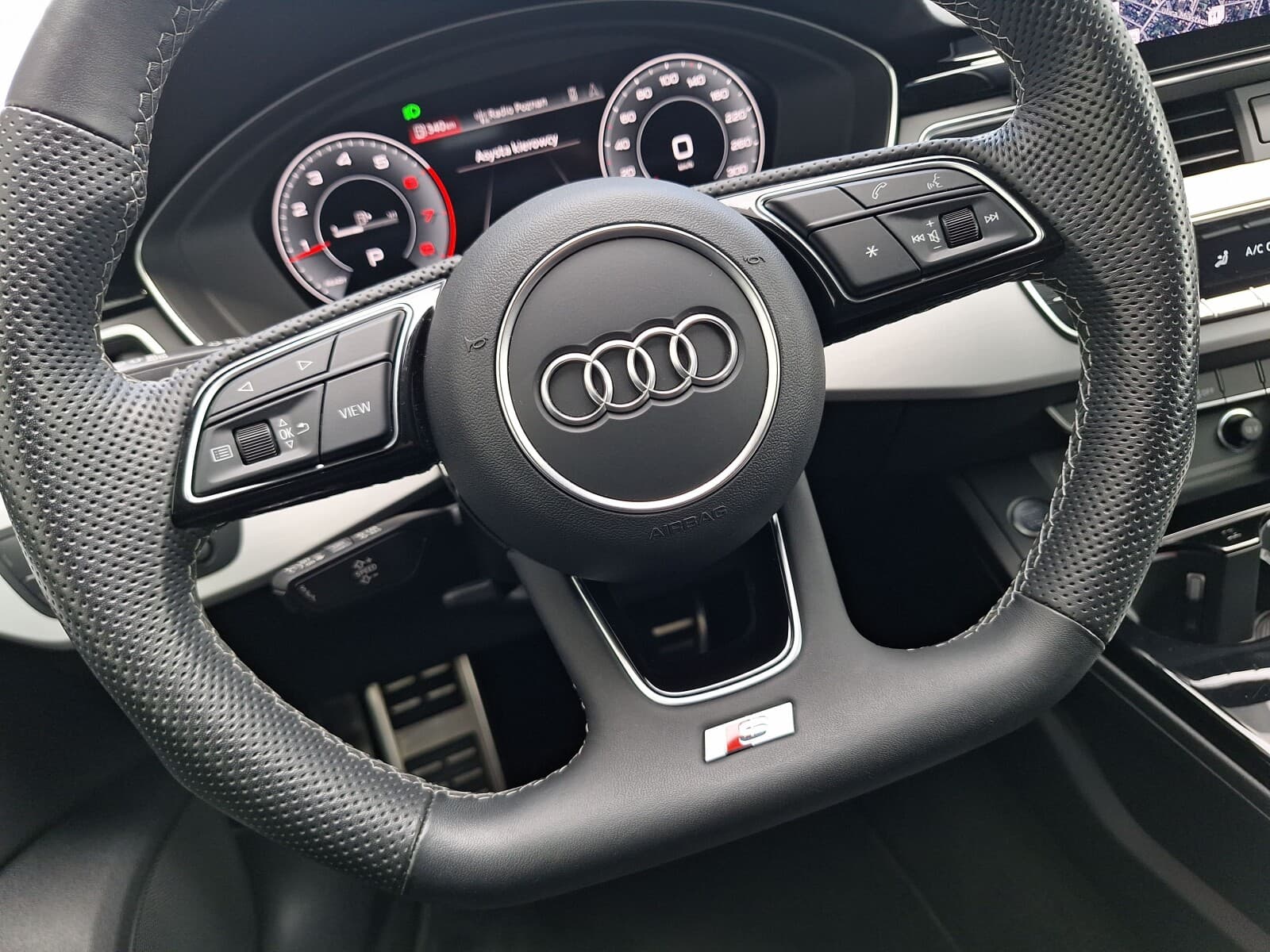 Audi A4 Limousine